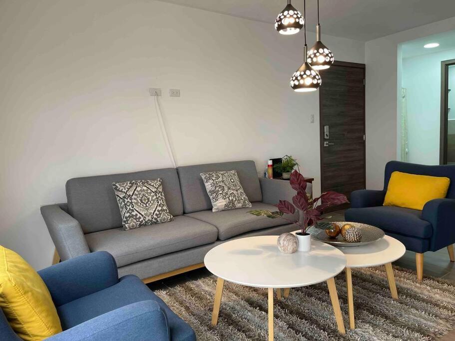 Lovely 2 Bedroom Rental Unit With Free Parking Γουατεμάλα Εξωτερικό φωτογραφία