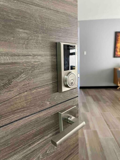 Lovely 2 Bedroom Rental Unit With Free Parking Γουατεμάλα Εξωτερικό φωτογραφία